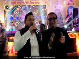 बिहार के डिप्टी सीएम तेजस्वी यादव जब बॉलीवुड सिंगर अभिजीत के साथ करते दिखे जुगलबंदी... बिहार के डिप्टी सीएम तेजस्वी यादव जब बॉलीवुड सिंगर अभिजीत के साथ करते दिखे जुगलबंदी...