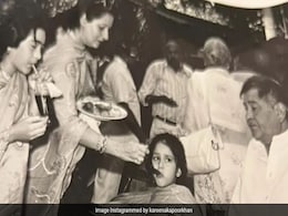करीना कपूर खान को याद आए बचपन के दिन, थ्रोबैक तस्वीर की शेयर, बेबो गुस्से में खा रही हैं बिरयानी और लोलो ले रही हैं कोल्ड ड्रिंक का मजा करीना कपूर खान को याद आए बचपन के दिन, थ्रोबैक तस्वीर की शेयर, बेबो गुस्से में खा रही हैं बिरयानी और लोलो ले रही हैं कोल्ड ड्रिंक का मजा