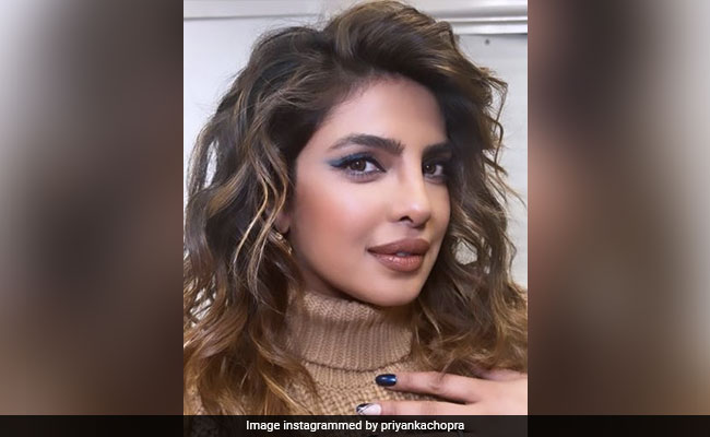 Priyanka Chopra's Monday Mood Is All About Creating Stunning Makeup Looks