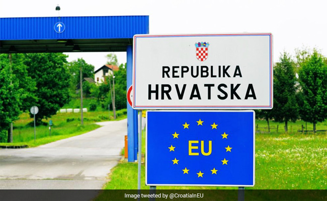 Croatia Switches To Euro, Enters Europe's Passport-Free Zone