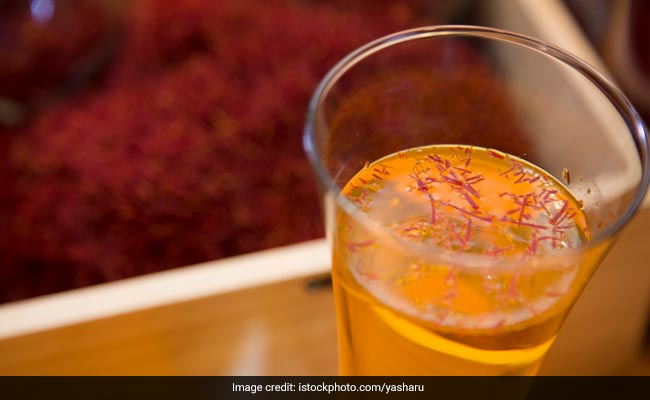 Saffron tea is aromatic and boosts our health in a variety of ways