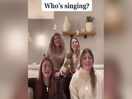 VIDEO में चार महिलाएं गा रही हैं गाना, लेकिन असल में है ये किसकी आवाज? VIDEO में चार महिलाएं गा रही हैं गाना, लेकिन असल में है ये किसकी आवाज?