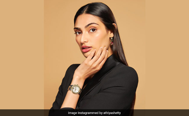 The Celebrity-Favourite 'Rosy Lips' Makeup Trend Could Be Your Go-To Valentine's Day Look