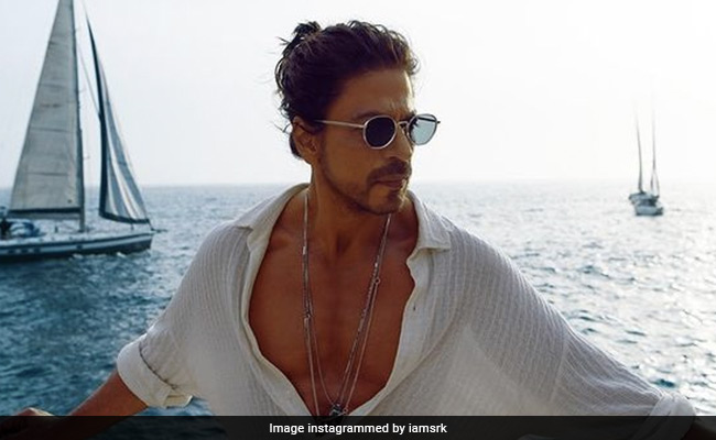 Shah Rukh Khan's Boss Reply To Troll Who Asked The Actor To "Retire"