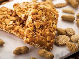 Cosy Up This Chilly Weekend With These Warming Winter-Special Snacks