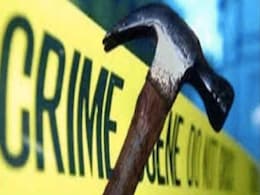 मना करने के बावजूद पिता ने घर में शराब पी, भारतीय मूल की महिला ने हथौड़े से पिता पर वार किया मना करने के बावजूद पिता ने घर में शराब पी, भारतीय मूल की महिला ने हथौड़े से पिता पर वार किया