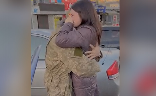Emotional Reunion Of Ukrainian Soldier And His Pregnant Wife Goes Viral