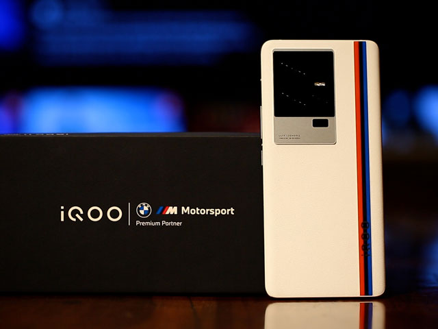 iQoo 11 Review: The Game Changer