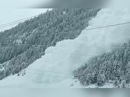 पाकिस्तान के खैबर पख्तूनख्वा में हिमस्खलन की चपेट में आया मकान, 9 लोगों की मौत