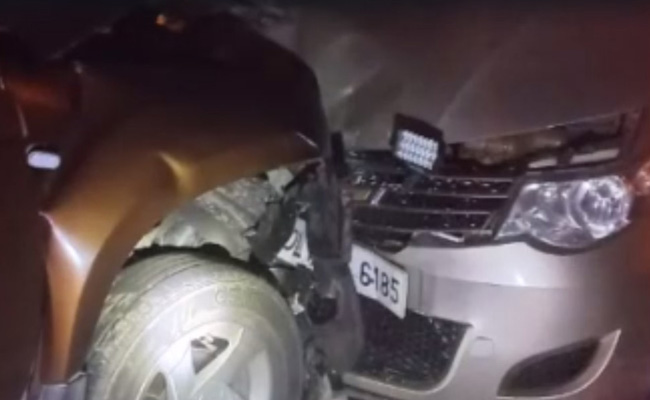 घने कोहरे के कारण यमुना एक्सप्रेस वे पर 2 हादसे, दो बच्चों समेत 10 लोग गंभीर रूप से घायल