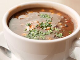 This Drool-Worthy Hot & Sour Soup Will Please Your Taste Buds This Season