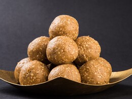 अयोध्या राम मंदिर का प्रसाद बताकर मिठाई बेचने पर Amazon को केंद्र ने भेजा नोटिस अयोध्या राम मंदिर का प्रसाद बताकर मिठाई बेचने पर Amazon को केंद्र ने भेजा नोटिस