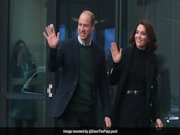 Watch: Prince William's Reaction When Fan Points Out He Is Twinning With Wife Kate Middleton Watch: Prince William's Reaction When Fan Points Out He Is Twinning With Wife Kate Middleton