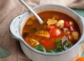 5 Guilt-Free Dinner Options Under 300 Calories To Order Tonight 5 Guilt-Free Dinner Options Under 300 Calories To Order Tonight