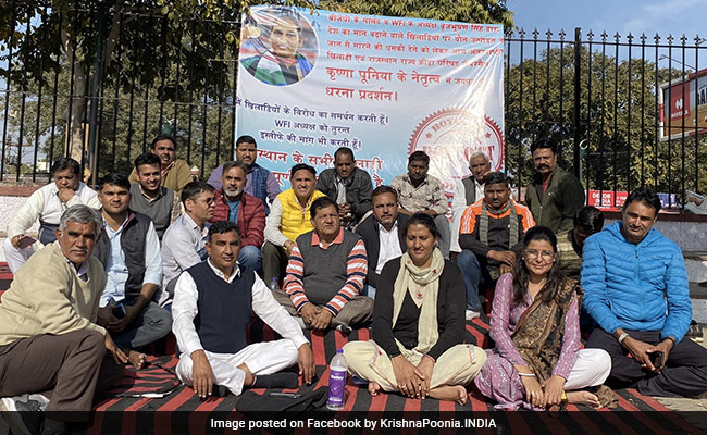 <i>Beti Bachao</i> Slogan Torn By BJP: Congress's Krishna Poonia Amid Wrestlers' Protest