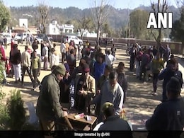 राजौरी में आतंकी हमले के दौरान पालतू कुत्ते की सतर्कता से बची परिवार की जान राजौरी में आतंकी हमले के दौरान पालतू कुत्ते की सतर्कता से बची परिवार की जान