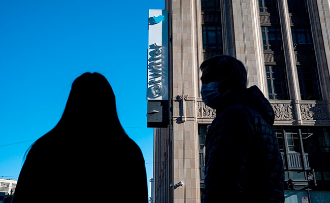 Elon Musk's New Headache: Severance Pay For Laid Off Twitter Workers