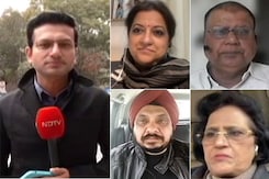 MCD में फिर टला मेयर का चुनाव, सदन के अंदर जमकर हुआ हंगामा  MCD में फिर टला मेयर का चुनाव, सदन के अंदर जमकर हुआ हंगामा