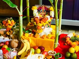 क्या आप पूजा के दौरान भगवान को सही तरीके से लगते हैं भोग? यहां जानिए क्या है भोग लगाने का नियम क्या आप पूजा के दौरान भगवान को सही तरीके से लगते हैं भोग? यहां जानिए क्या है भोग लगाने का नियम