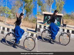 Woman Skips Rope While Riding A Bicycle, Stunt Video Divides The Internet Woman Skips Rope While Riding A Bicycle, Stunt Video Divides The Internet