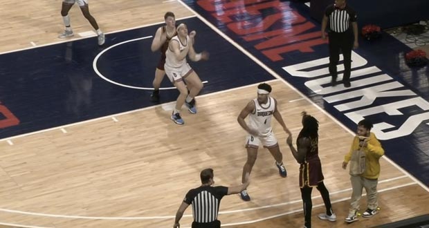 Watch: Food Delivery Agent Interrupts Basketball Game To Deliver Order In US