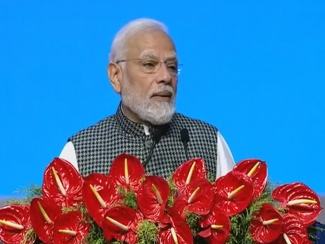 PM Modi Praises Indian Diaspora At Pravasi Bharatiya Divas Convention