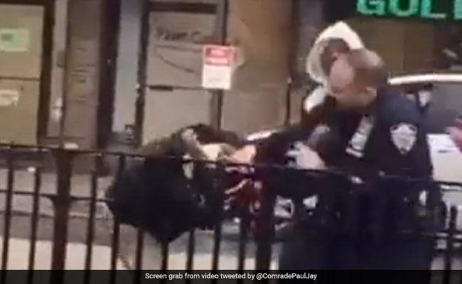 New York Policeman Suspended After Video Shows Him Punching A 14-Year-Old Schoolgirl