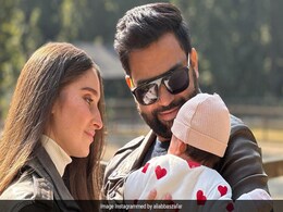 Ali Abbas Zafar And Wife Alicia Celebrate Wedding Anniversary With Daughter Alija Zehra Ali Abbas Zafar And Wife Alicia Celebrate Wedding Anniversary With Daughter Alija Zehra