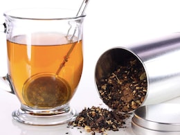 Tea leaves for Skin Care: चाय बनाने के बाद चाय पत्ती को फेंकने की बजाय स्किन पर इस तरह करें यूज, चांद की तरह चमक उठेगा चेहरा Tea leaves for Skin Care: चाय बनाने के बाद चाय पत्ती को फेंकने की बजाय स्किन पर इस तरह करें यूज, चांद की तरह चमक उठेगा चेहरा