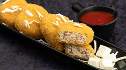 Watch: Bread Omelette Pakoda Gives An Egg-y Makeover To Your Favourite Bread Pakoda