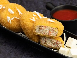 Watch: Bread Omelette Pakoda Gives An Egg-y Makeover To Your Favourite Bread Pakoda