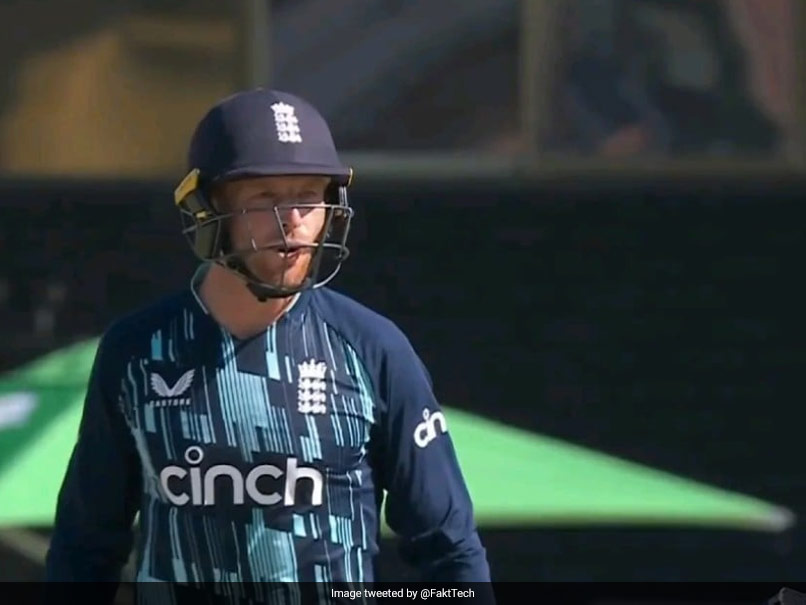 'तुम्हारी क्या प्रॉब्लम है..', बीच मैच में जोस बटलर का माथा ठनका, इंग्लैंड कप्तान ने बल्लेबाज की लगा दी क्लास, देखें Video