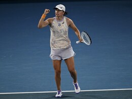 Top Seed Iga Swiatek Eases Into Third Round At Australian Open