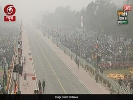 देशभर में 74वें गणतंत्र दिवस का जश्न, प्वाइंट्स में पढ़ें इस बार की परेड में क्या है खास देशभर में 74वें गणतंत्र दिवस का जश्न, प्वाइंट्स में पढ़ें इस बार की परेड में क्या है खास