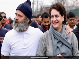 Bharat Jodo Yatra Enters Last Lap In Kashmir, Joined By Priyanka Gandhi Bharat Jodo Yatra Enters Last Lap In Kashmir, Joined By Priyanka Gandhi