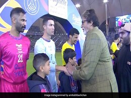 अमिताभ बच्चन ने शेयर किया वीडियो, लियोनेल मेसी और क्रिस्टियानो रोनाल्डो से मुलाकात की दिखी झलक, फैंस बोले- 'सर आप वास्तव में...' अमिताभ बच्चन ने शेयर किया वीडियो, लियोनेल मेसी और क्रिस्टियानो रोनाल्डो से मुलाकात की दिखी झलक, फैंस बोले- 'सर आप वास्तव में...'