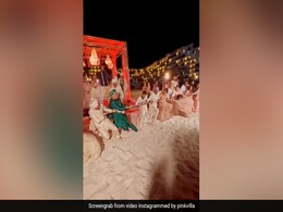 VIDEO: 'जूता छुपाई' की रस्म में दिखा नया ट्रेंड, शादी का वायरल वीडियो देख लोग बोले- अच्छा तो है लेकिन रिस्की भी है VIDEO: 'जूता छुपाई' की रस्म में दिखा नया ट्रेंड, शादी का वायरल वीडियो देख लोग बोले- अच्छा तो है लेकिन रिस्की भी है