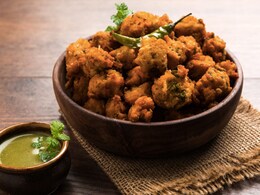 Craving A Crispy Tea-Time Snack? Kanda Bhaji Is A Perfect Choice