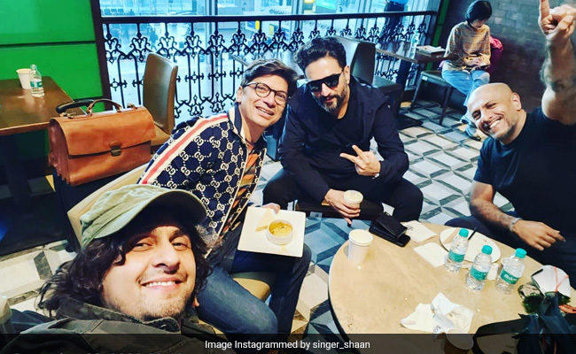A Pic From OGs Shaan, Sonu Nigam, Vishal Dadlani And Sheykhar Ravjiani's "Fun Times"