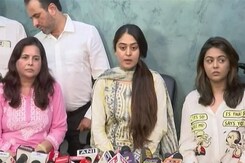 Actor Tunisha Sharma Made To Wear Hijab? What Sheezan Khan's Family Says Actor Tunisha Sharma Made To Wear Hijab? What Sheezan Khan's Family Says