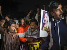 कहीं कार से घसीटा, कहीं कूकर में उबाला पार्टनर का शव... 2023 में हुई इन हत्याओं से दहला हर किसी का दिल कहीं कार से घसीटा, कहीं कूकर में उबाला पार्टनर का शव... 2023 में हुई इन हत्याओं से दहला हर किसी का दिल