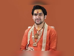 अब तो हिंदुओं के अस्तित्व पर ही... बांग्लादेश में अल्पसंख्यकों पर हो रहे अत्याचार को लेकर धीरेंद्र शास्त्री का बड़ा बयान