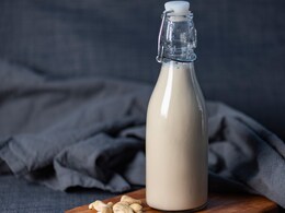 Health Benefits Of Cashew Milk: 5 Reasons Why You May Add It To The Diet Health Benefits Of Cashew Milk: 5 Reasons Why You May Add It To The Diet