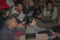 Stones Thrown At JNU Students Watching BBC Series On PM Modi Inside Campus, Other Top Stories Stones Thrown At JNU Students Watching BBC Series On PM Modi Inside Campus, Other Top Stories