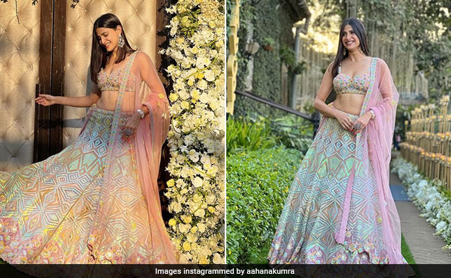 "It's Shaadi Season" And Aahana Kumra Is Truly The Most Colourful Wedding Guest In An Embroidered Lehenga