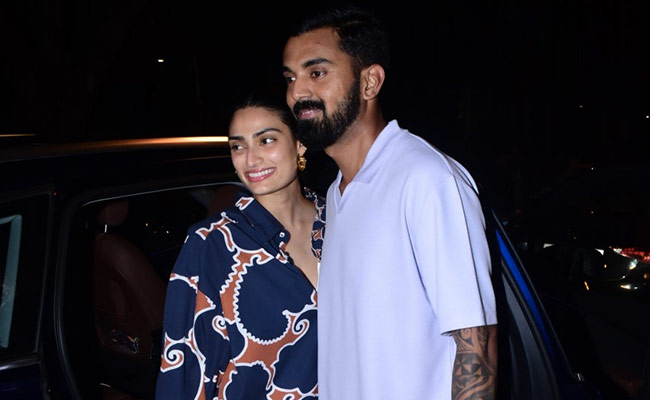 Newlyweds Athiya Shetty And KL Rahul's Dinner Date In Mumbai