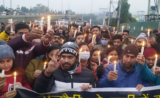 Kashmiri Pandits Hold Candle March For Jammu Terror Attack