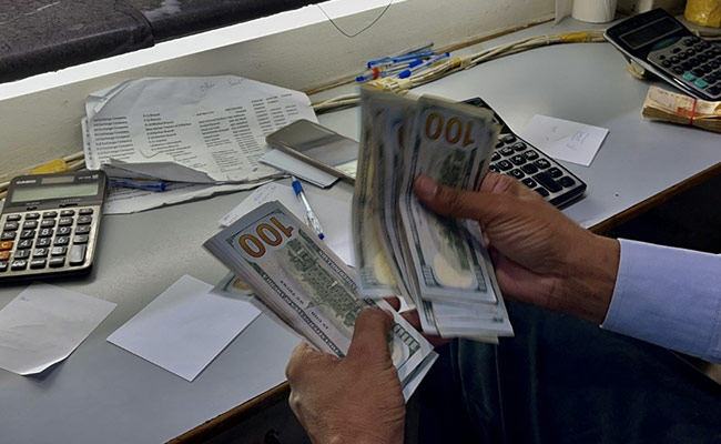 Pak Currency Spirals Further, Plummets To Record Low Of 270 Against Dollar