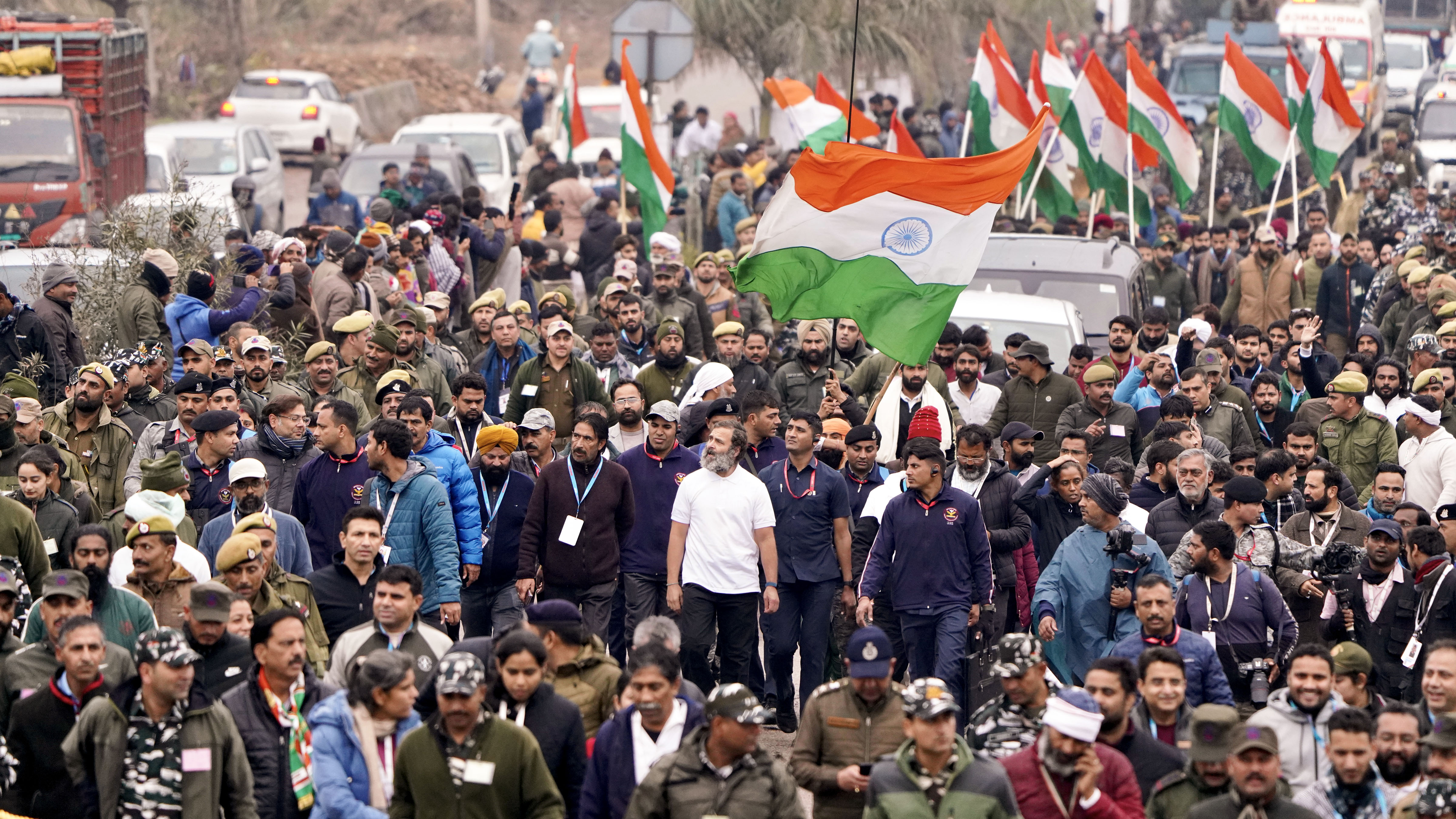 Congress Raises Jammu And Kashmir Special Status As Rahul Gandhi Resumes Yatra