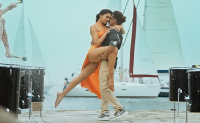 <i>Pathaan</i>: Deepika Padukone's Orange Outfit Makes It To Final Cut